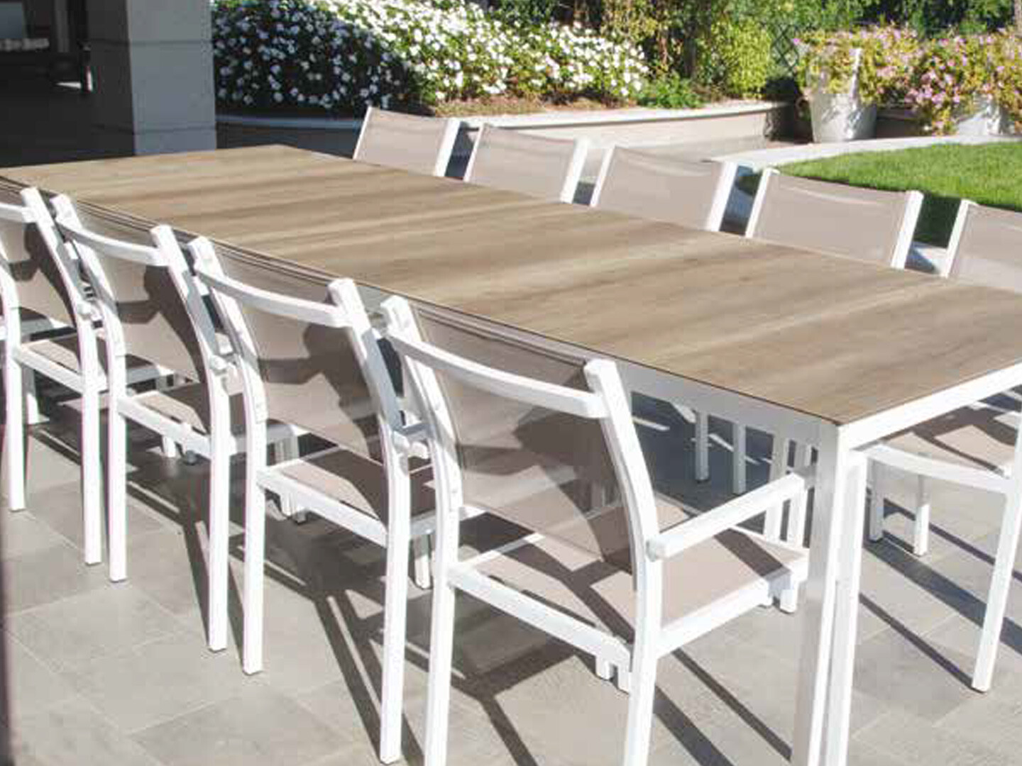 tavoli da giardino allungabili, tavolo da giardino, tavoli da esterno, tavolo da esterno, Arredo Giardino Bergamo, Rota Commerciale Bergamo, Giardinaggio Bergamo