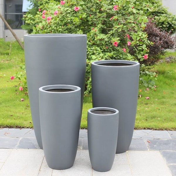 Vaso moderno bianco in plastica- Giardinaggio- Rota Comemrciale