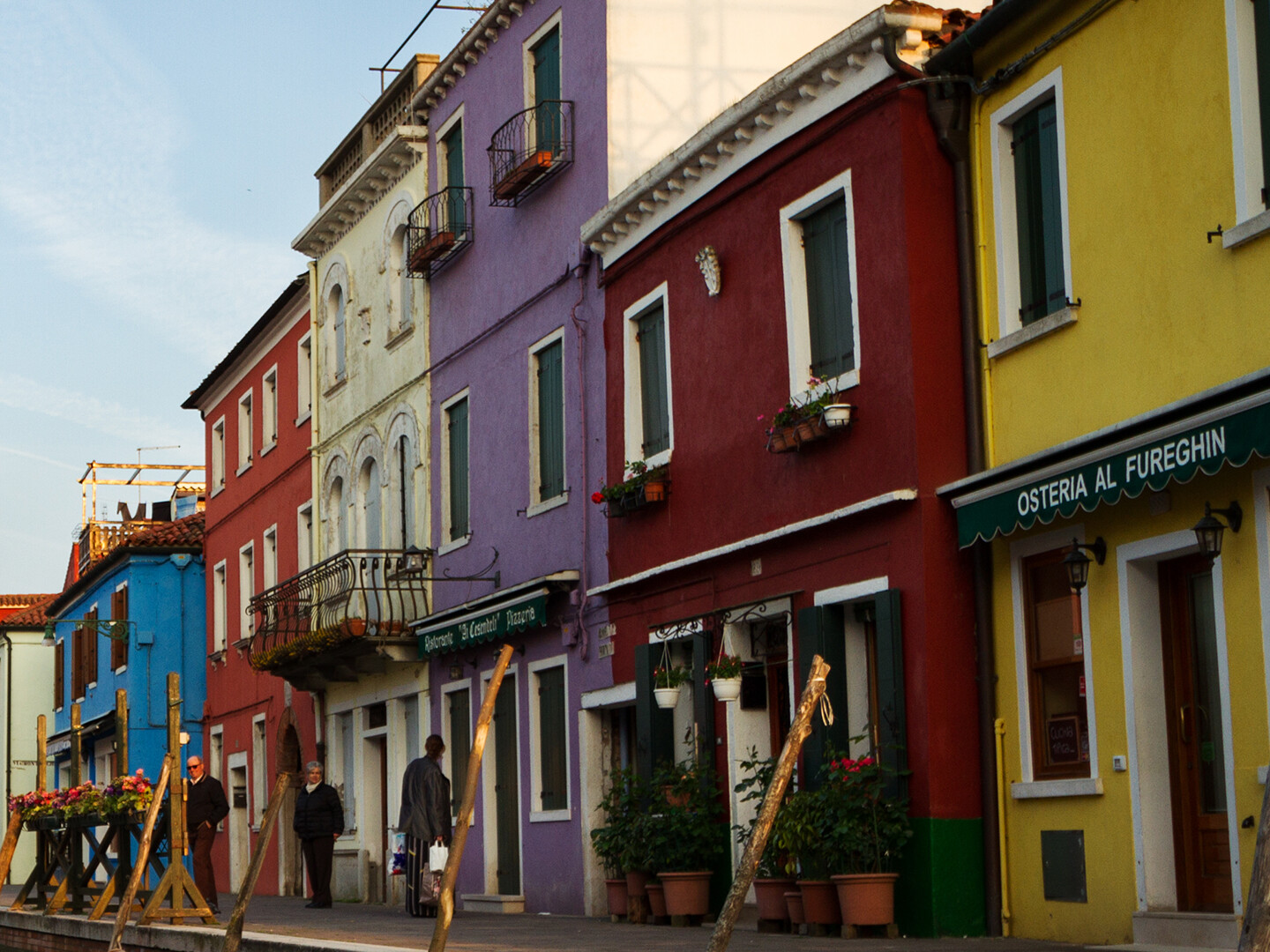 scelta del colore delle pareti esterne di casa, pitture esterno, pitture per pareti esterne, colorificio Bergamo, colore pareti esterne, Rota Commerciale Bergamo