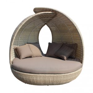 Divano letto giardino conchiglione, divano letto per esterno, divano letto giardino in wicker, divano letto wicker, giardinaggio, giardinaggio Rota Commerciale, arredo giardino, arredo giardino Bergamo, Rota Commerciale Bergamo