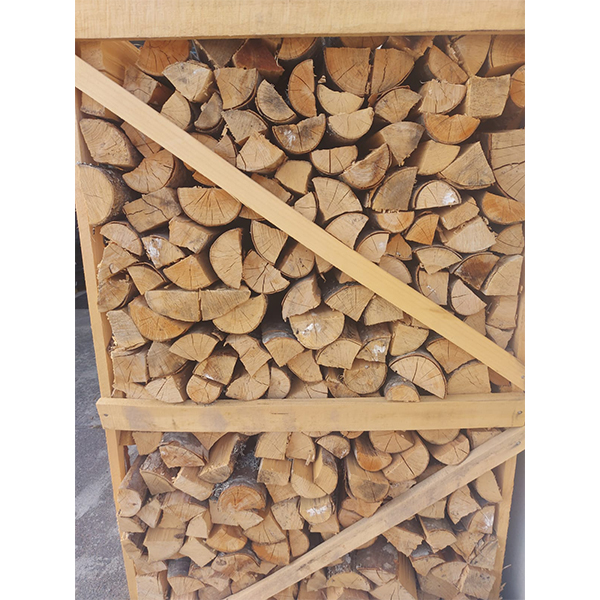 Legna, legna da ardere faggio, bancale legna da ardere faggio, legna da ardere certificata, materiali edili Bergamo, legname da ardere, sistemi di riscaldamento Bergamo, Rota Commerciale Bergamo