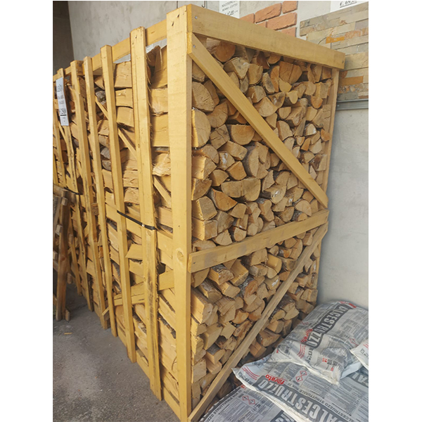 Legna, legna da ardere faggio, bancale legna da ardere faggio, legna da ardere certificata, materiali edili Bergamo, legname da ardere, sistemi di riscaldamento Bergamo, Rota Commerciale Bergamo