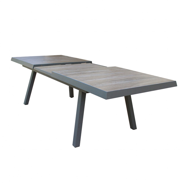 Tavolo allungabile moderno da esterno , tavoli allungabili da esterno, tavolo in gres, arredo giardino Bergamo, Rota Commerciale Bergamo, Giardinaggio Bergamo