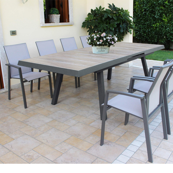 Tavolo allungabile moderno da esterno, tavoli allungabili da esterno, tavolo in gres, arredo giardino Bergamo, Rota Commerciale Bergamo, Giardinaggio Bergamo