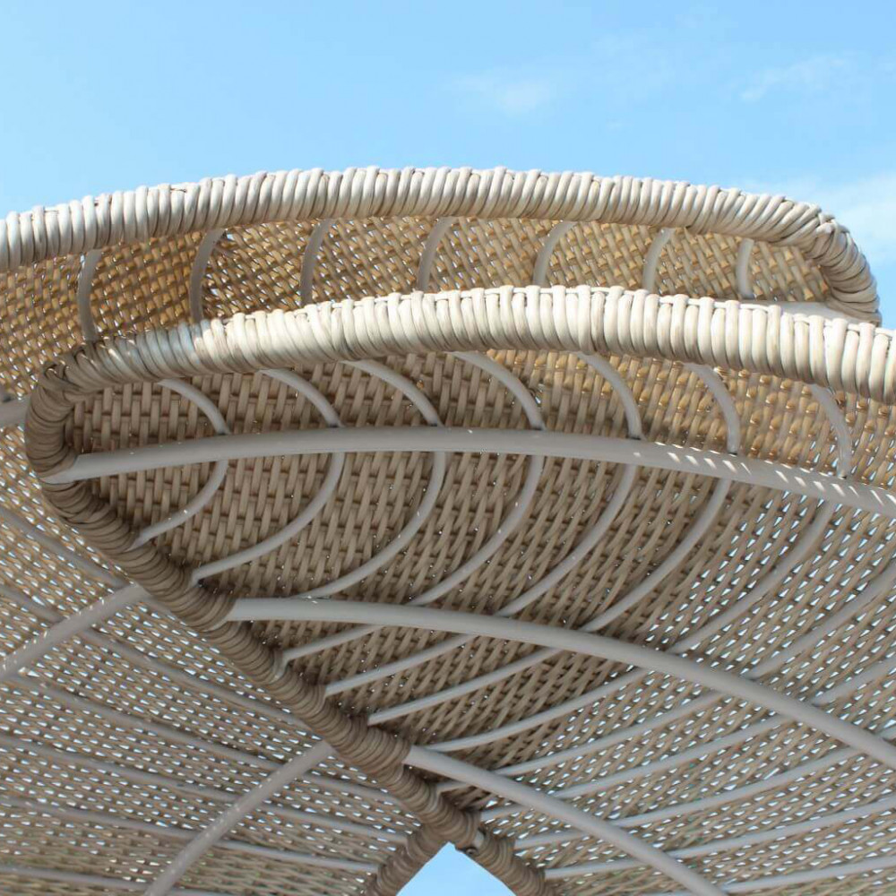 Divano letto giardino conchiglione, divano letto per esterno, divano letto giardino in wicker, divano letto wicker, giardinaggio, giardinaggio Rota Commerciale, arredo giardino, arredo giardino Bergamo, Rota Commerciale Bergamo